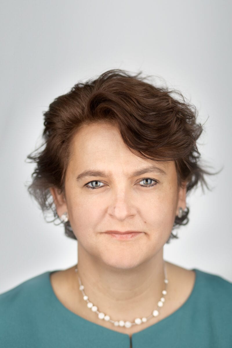 Invitation to inaugural address Professor Tine De Moor (Erasmus University Rotterdam)
